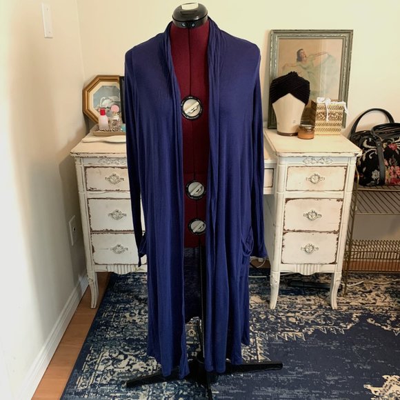 Unknown Sweaters - Extra Long Navy Blue Long Sleeve Light Cardigan With Pockets